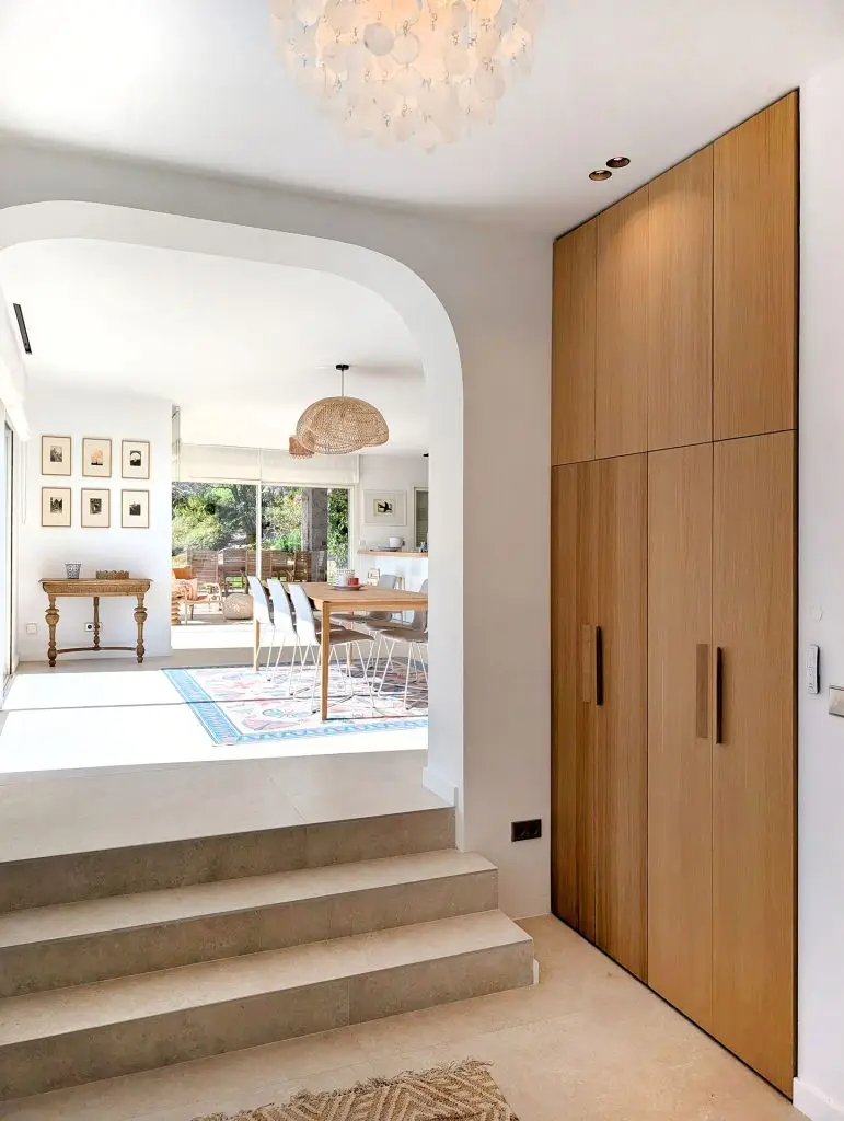 architecte d'interieur à Toulon villa M salle à manger et placards sur-mesure