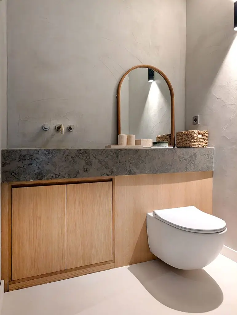 architecte d'interieur à Toulon villa M toilettes et son agencement bois, murs en béton ciré