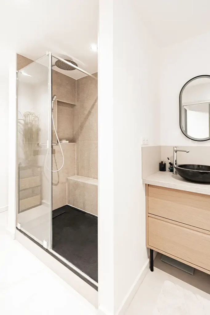 rénovation et restructuration à Toulon Appartement T salle de bain