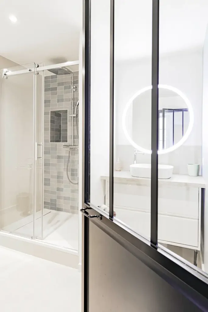 rénovation et restructuration à Toulon Appartement T salle de bain